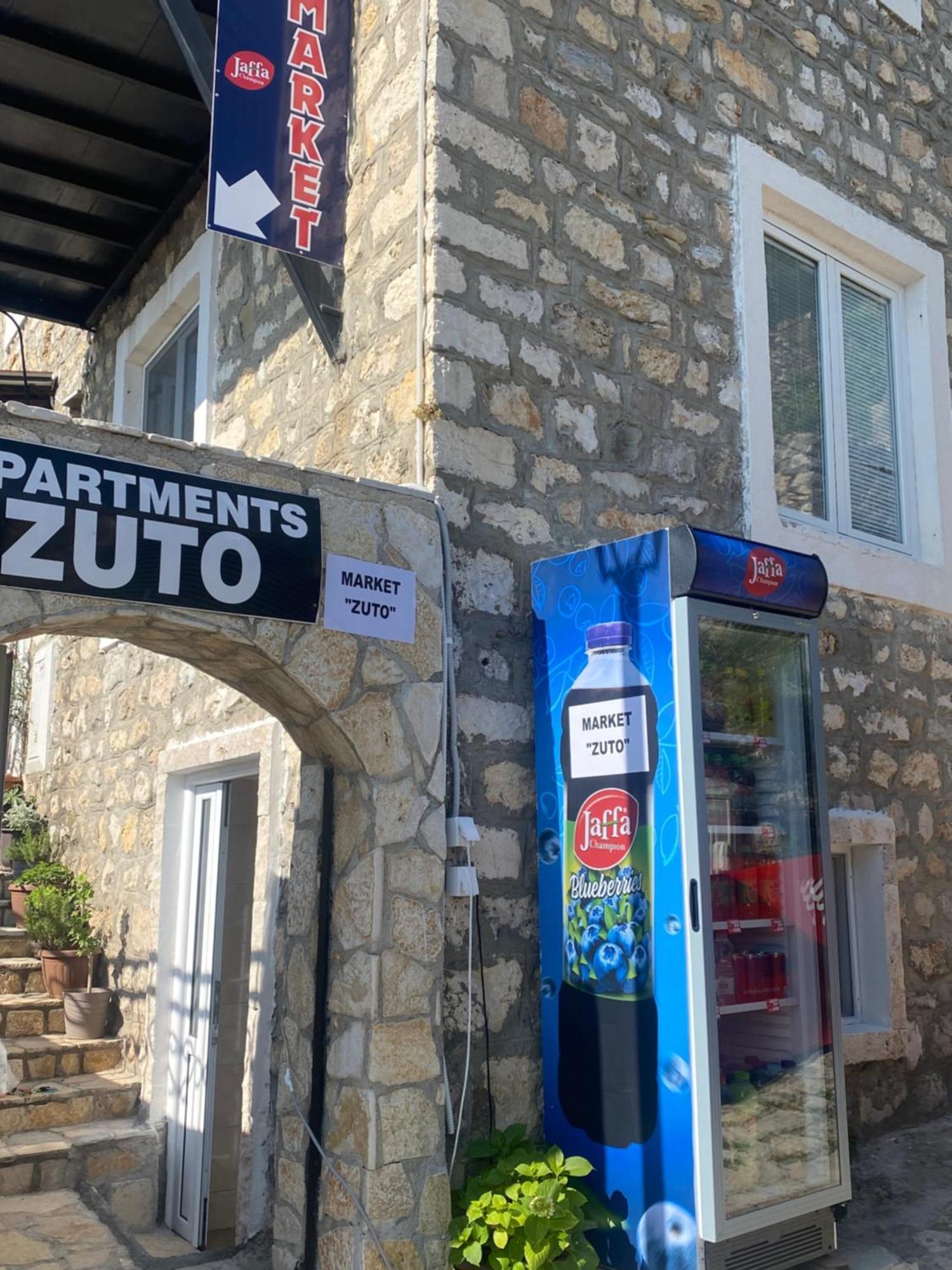 Apartments Zuto ウルツィニ エクステリア 写真