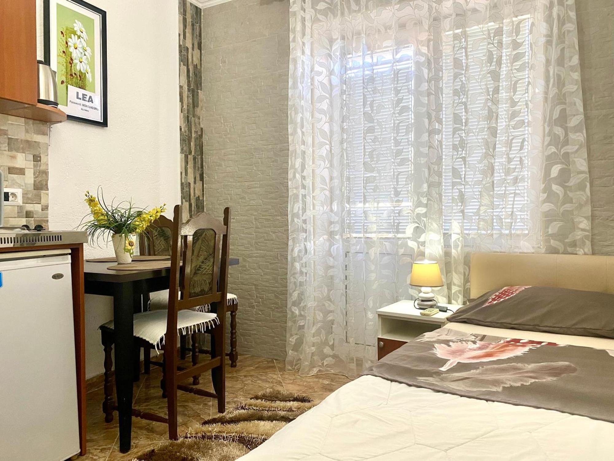 Apartments Zuto ウルツィニ エクステリア 写真