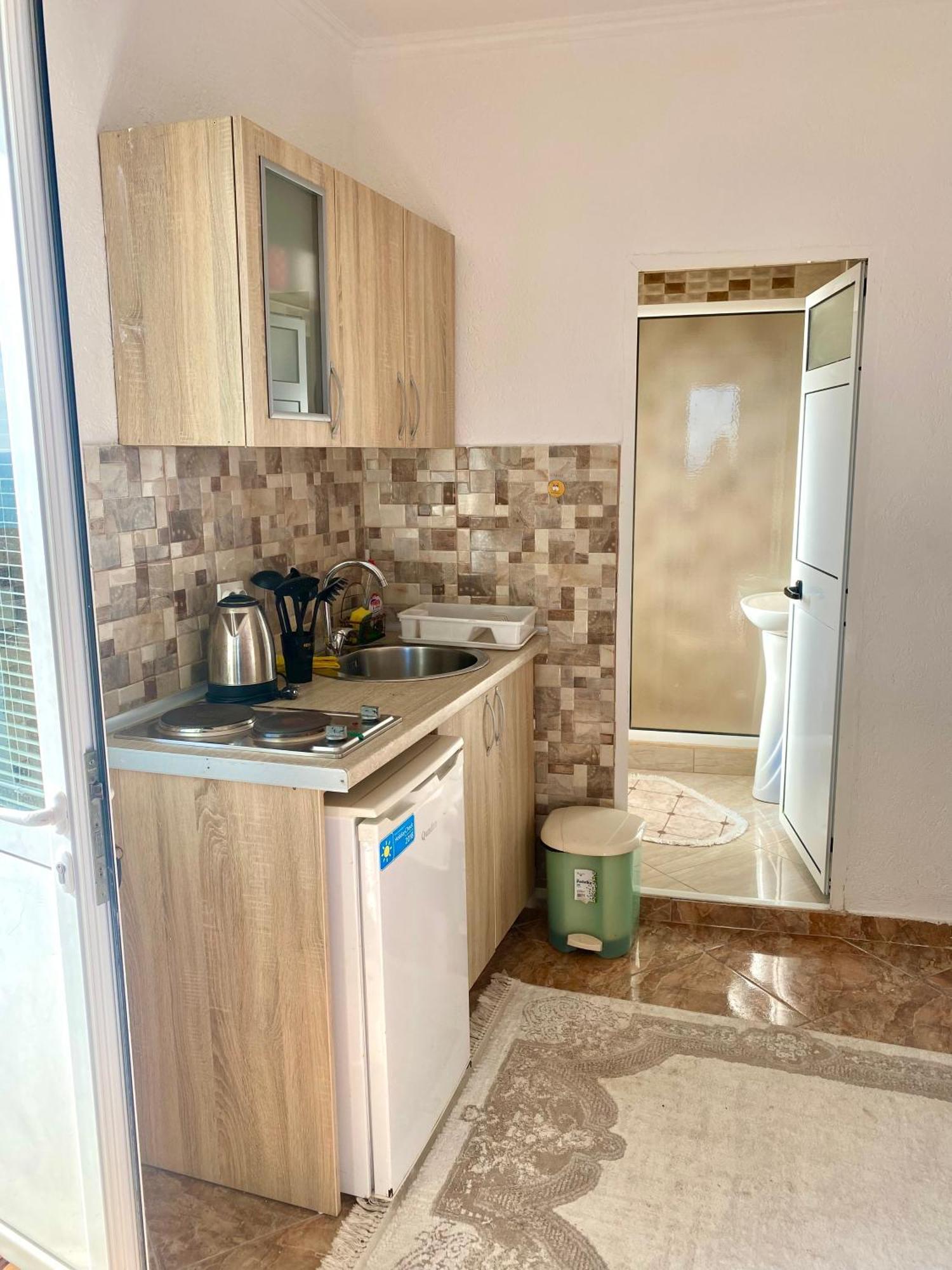 Apartments Zuto ウルツィニ エクステリア 写真