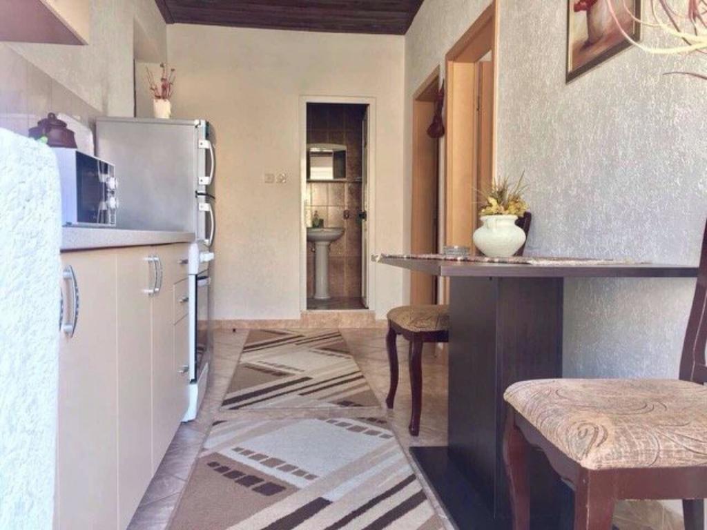 Apartments Zuto ウルツィニ エクステリア 写真
